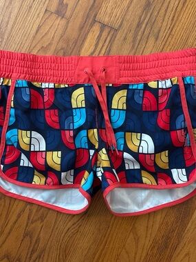 The North Face geometric-print athletic shorts
